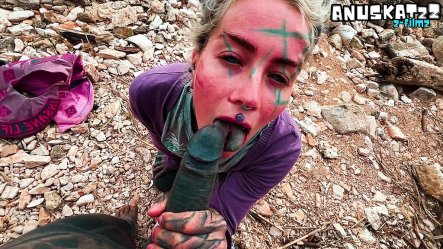 Public Blowjob and Big Load Of Cum on Face small screenshot