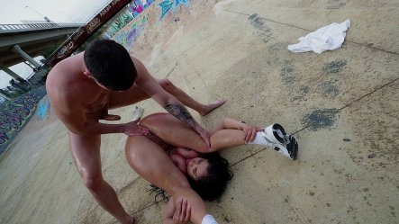 Alexis Likes Oily Anal small screenshot