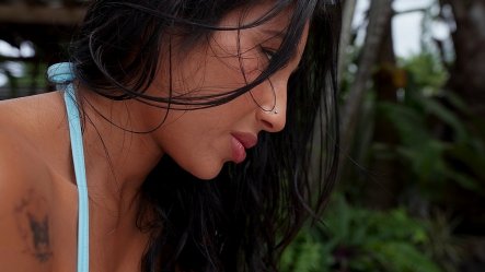 The Perfect View Of Ally small screenshot