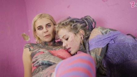 Tattooed Alt Girls Having Wild Lesbo Fun With Strap on small screenshot