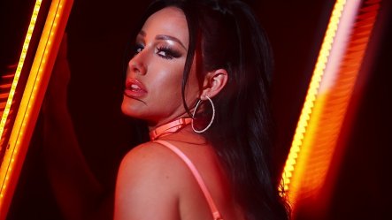 Jennifer White 11-on-1 Blowbang Featuring Apollo Banks, Dan Damage, Donny Sins, Eddie Jaye, Hollywood Cash, Kris Kixxx, Lawson Jones, Musa Phoenix, Nade Nasty, Scotty P, Tyrone Love small screenshot