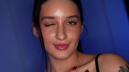 Stunning Brunette Eva Tender Gets a Big Cock In Her Tight Ass Ss019 small screenshot